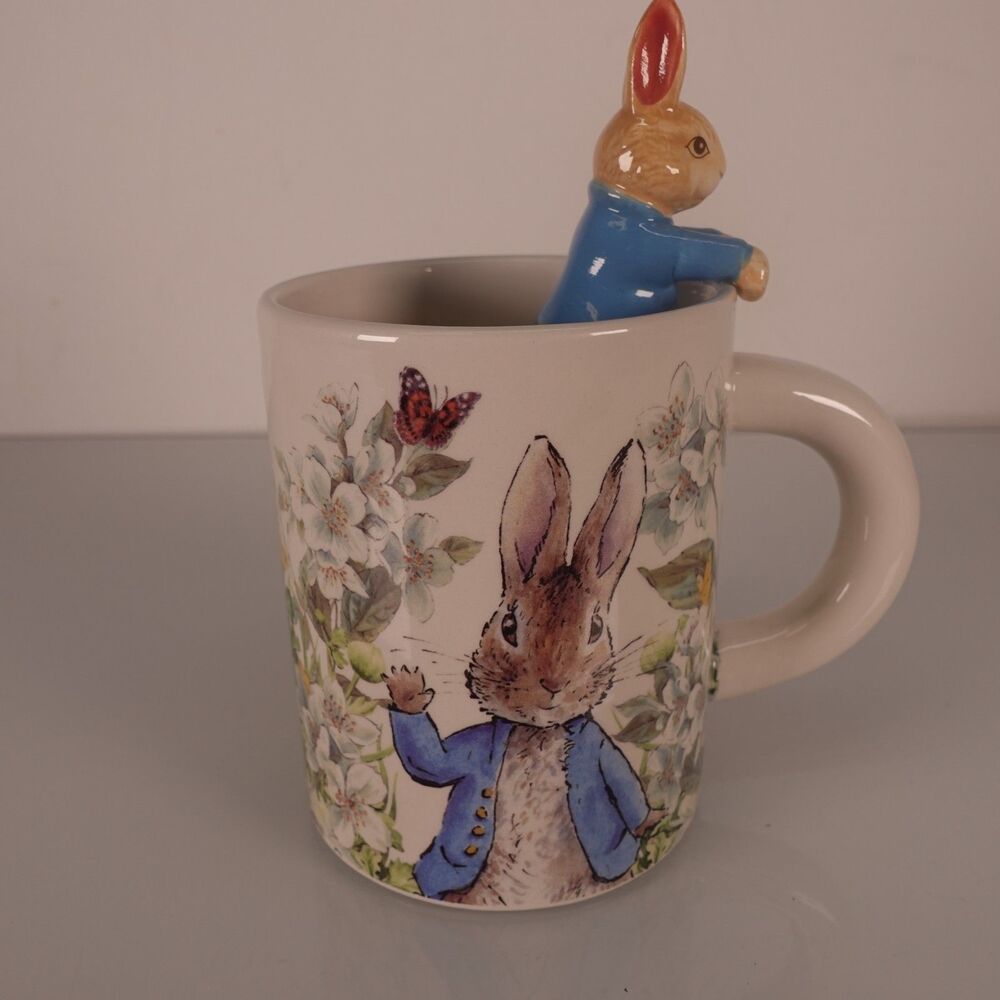 The World of Beatrix Potter Peter Rabbit 3D Mug Bunny w/ Flowers Butterfly New